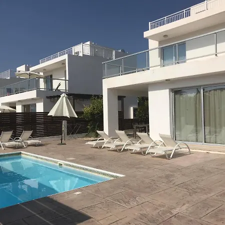 Villa Coral Bay 7, Walking Distance To The