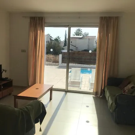 Coral Bay 7, Walking Distance To The * Peyia